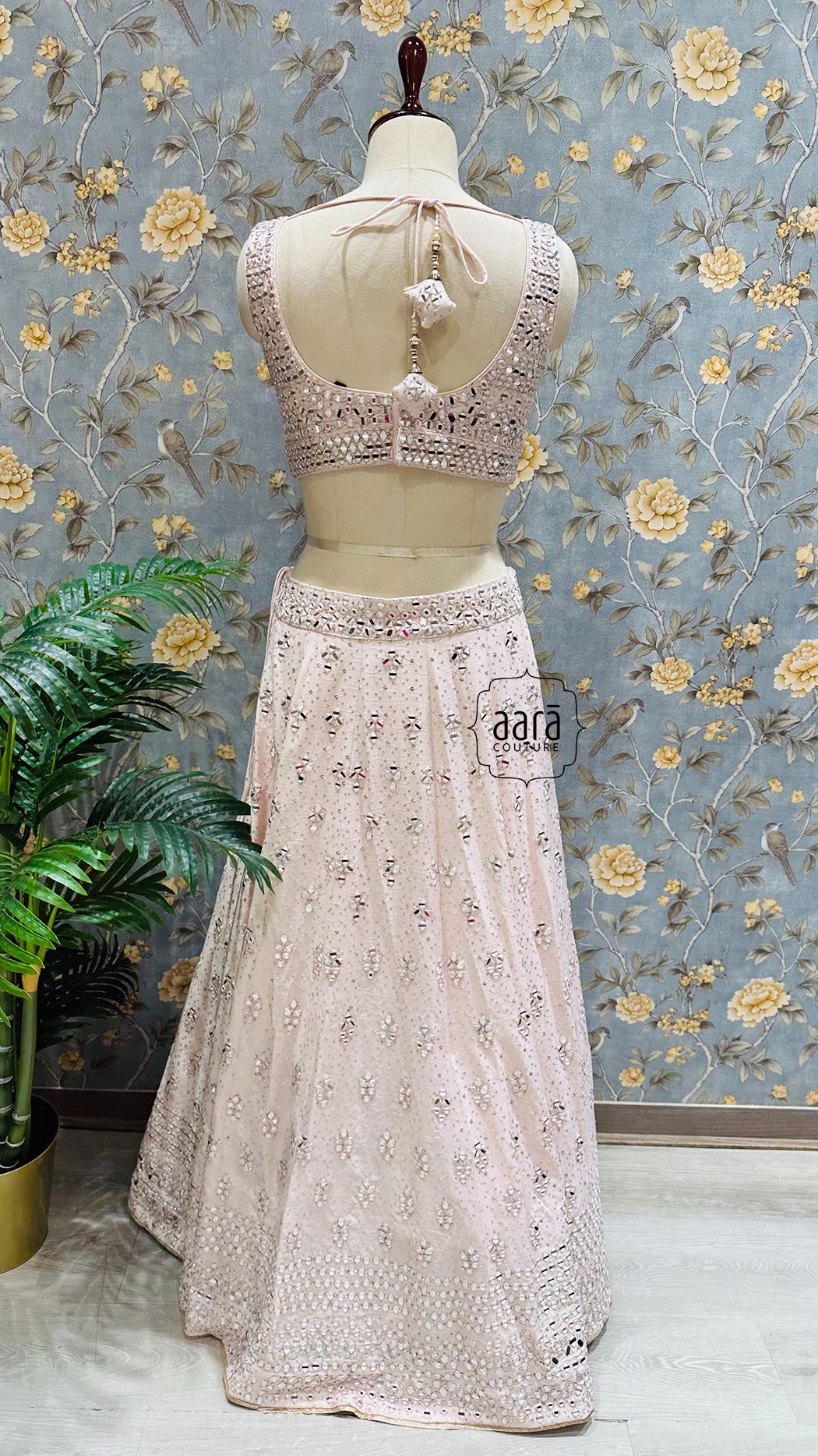 Lehenga Choli- Pakistani Waist Belt Dresses Designs (3) - StylesGap.com